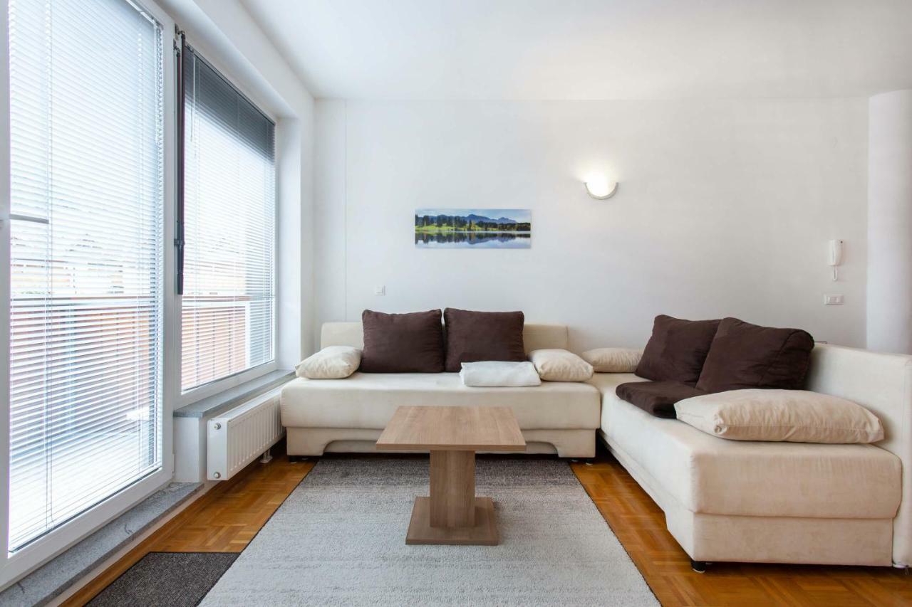 Apartma Luna ครานสกา โกรา ภายนอก รูปภาพ